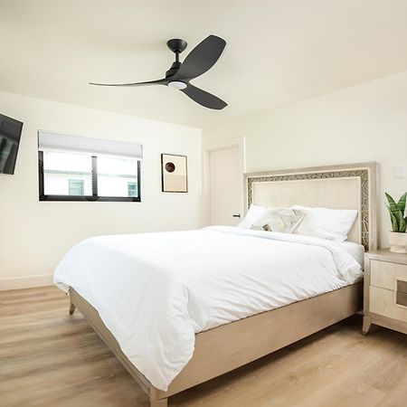 Black Vanilla - Stylish Symphony 3Miles Downtown North North Naples المظهر الخارجي الصورة
